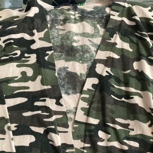Sanctuary open front sweater cardigan medium camouflage pink green